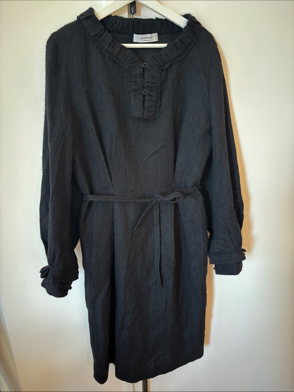 Viktor & Rolf Black wool/ mohair Ruffle-Neck Long Sleeve Tie-Waist Dress